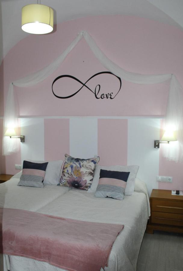 Hostal Imperial מרידה מראה חיצוני תמונה