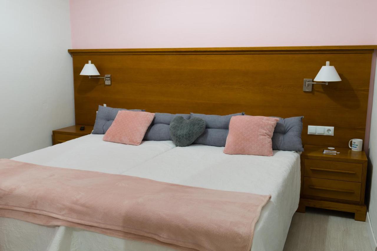 Hostal Imperial מרידה מראה חיצוני תמונה